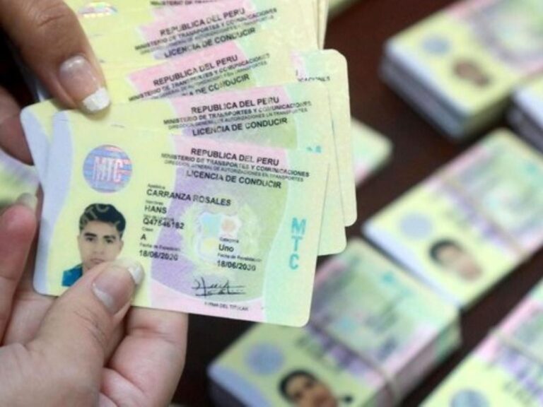 Requisitos para revalidar licencia de conducir en Perú