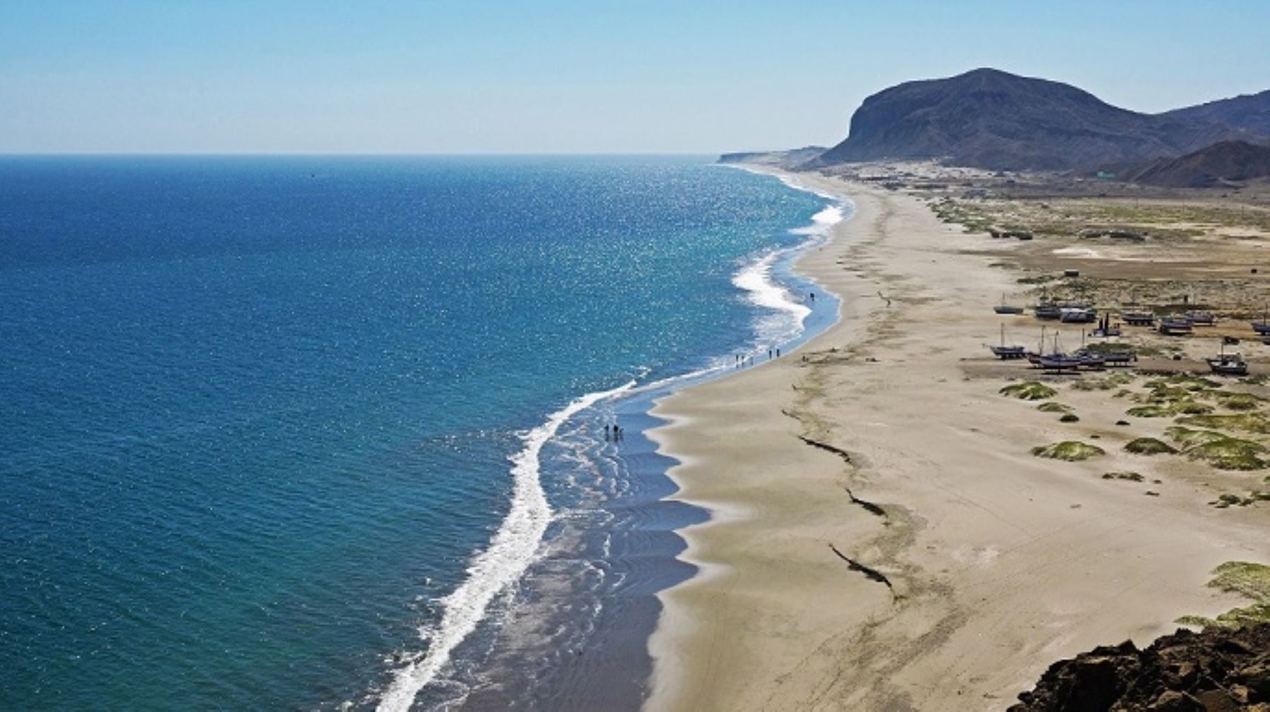 Qué corrientes marinas recorren el mar peruano